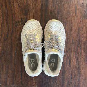 On Cloud CloudSwift 2 Running Shoes